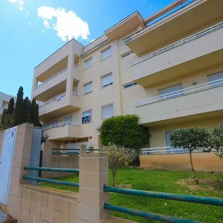 Different Green Apartment *